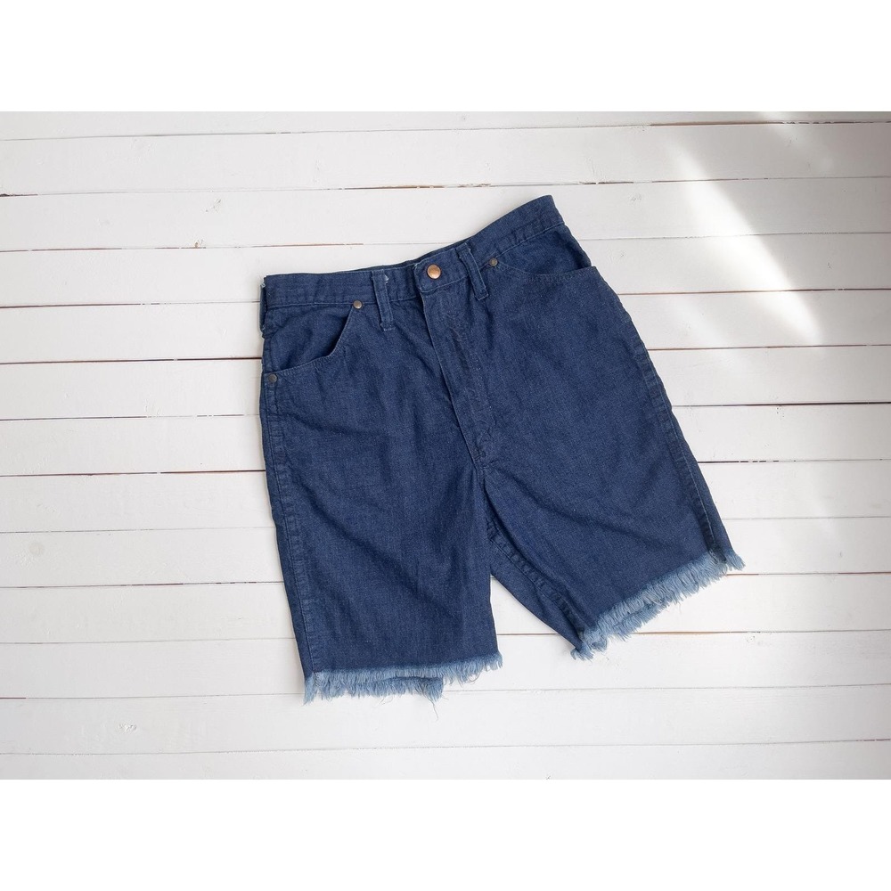 Wrangler vtg frayed cut off jean shorts dark wash‎ denim shorts